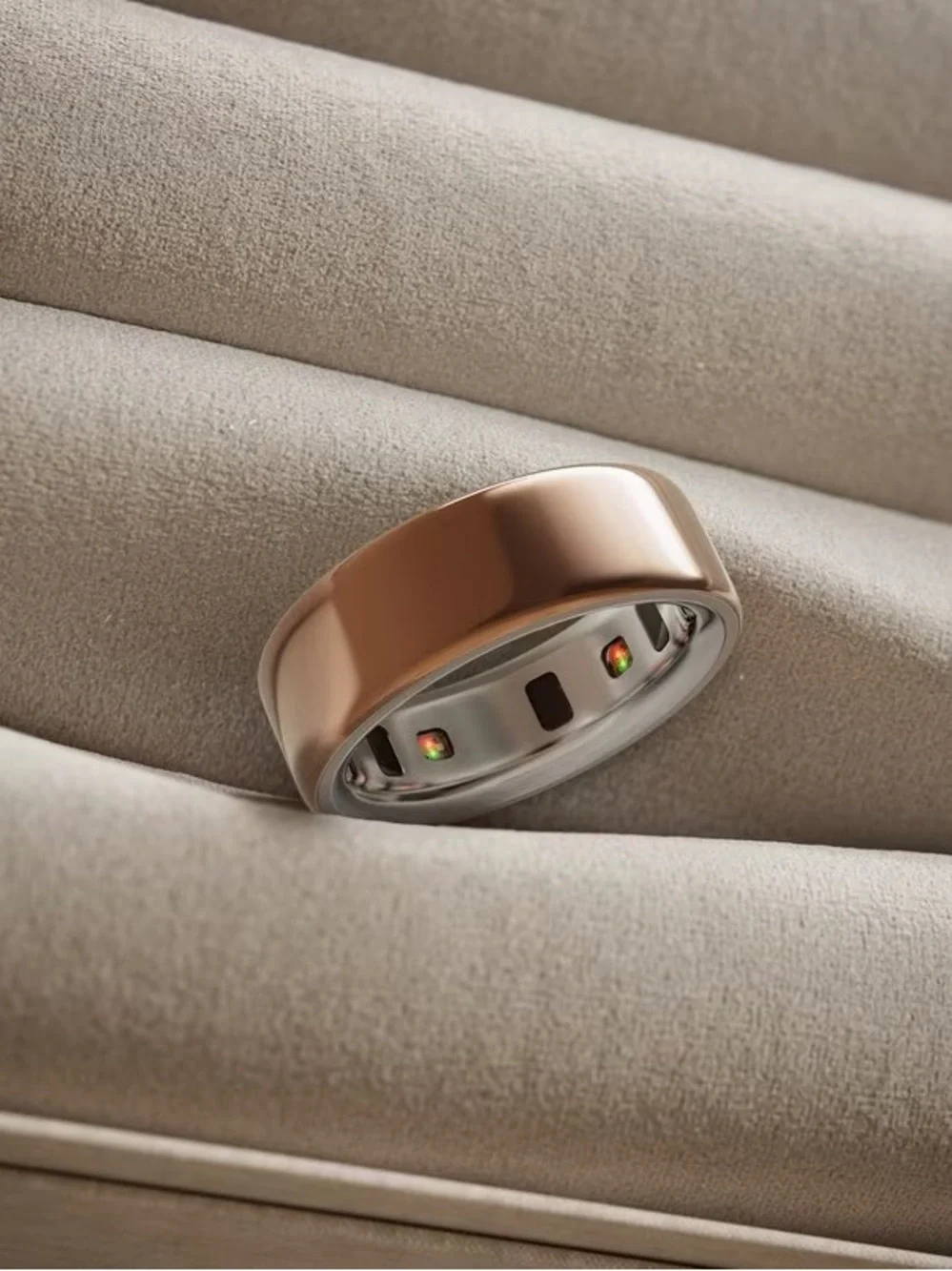 Oura Ring 4: Rose Gold, Size 7, New with Box
